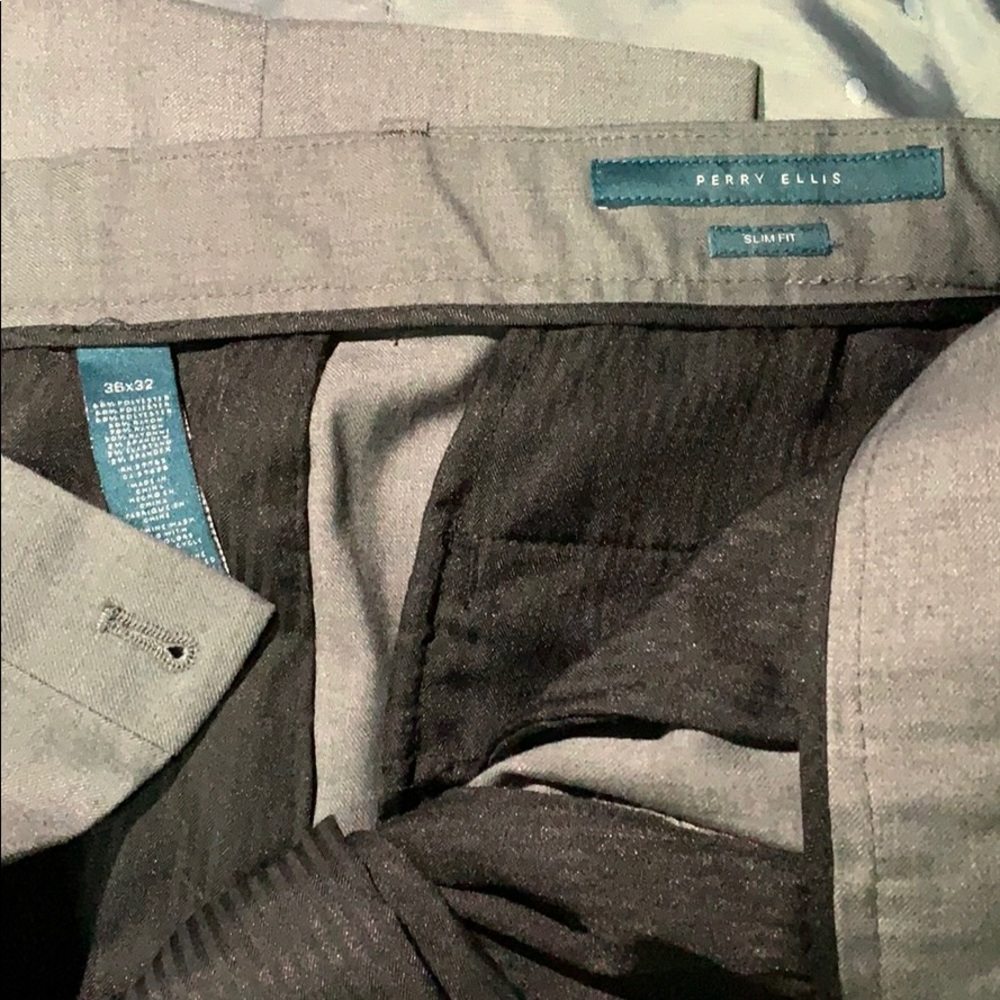 Perry Ellis Gray Suit (42R) - Picture 5 of 5